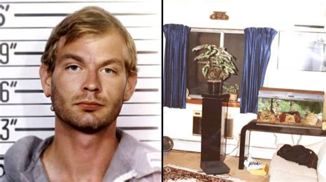 jeffrey dahmer wohnung heute|See Real Photos Of Jeffrey Dahmers Apartment。